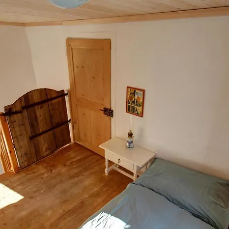 Momentine Daire *